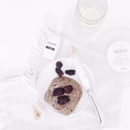 Sakara Meal Delivery Review | Breezy Berry Scone
